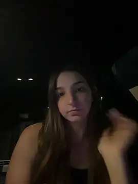 DoriDeluxe66 online show from September 8, 9:25 pm