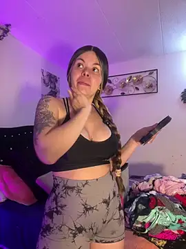 carolina16love online show from June 8, 9:25 pm