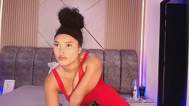 naia blessed online show from April 22, 7:22 pm