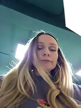 Bondgirl 013 online show from February 25, 6:17 pm