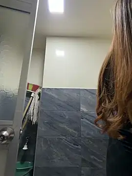 roouse online show from November 2, 12:03 am