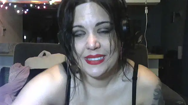 Mistimoon online show from November 11, 3:57 am