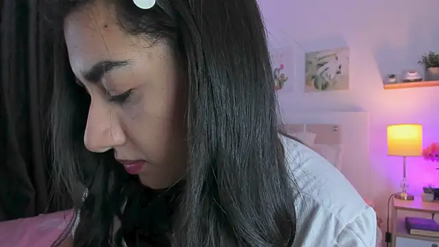 annadu011 online show from December 5, 3:02 pm