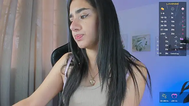 annadu011 online show from April 27, 2:47 pm