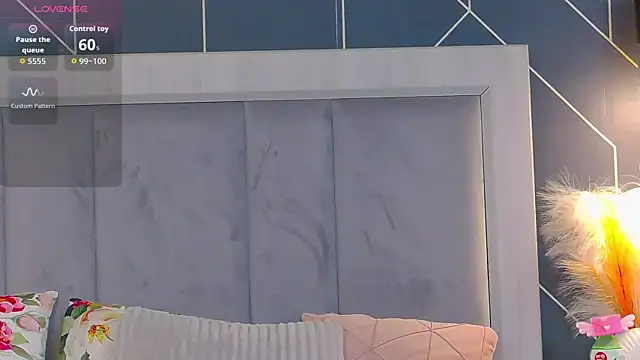 EmyLaveau online show from October 1, 6:07 am