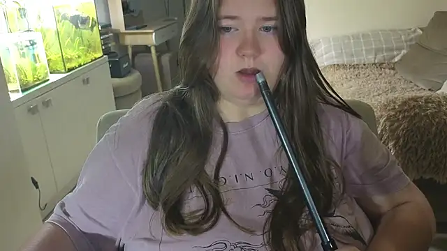 remirann  online show from November 3, 4:44 pm