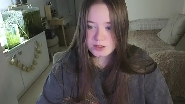 remirann  online show from January 13, 4:00 pm