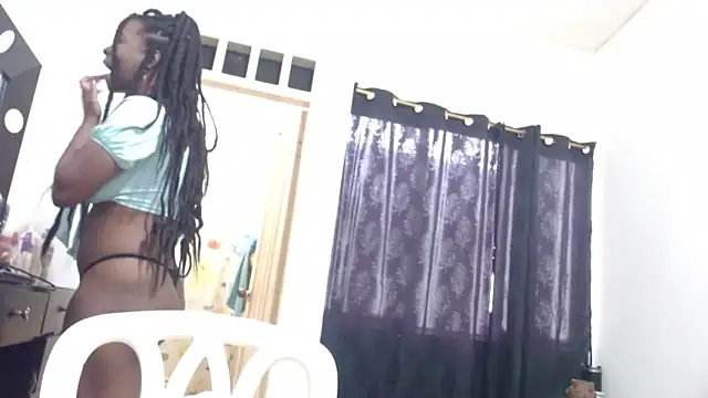 hot and naughty latin online show from October 27, 5:19 pm