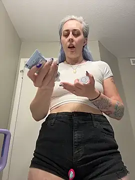 ursluttygf online show from June 12, 5:54 pm