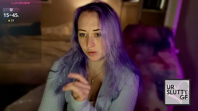 ursluttygf online show from March 3, 4:13 pm