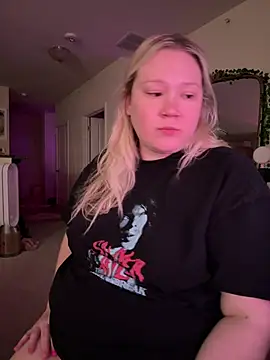 PiggyRose online show from February 10, 11:19 pm