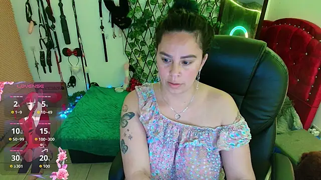 elektra 32 online show from October 22, 8:52 am