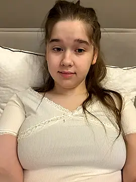 HornyGirlH online show from January 14, 3:33 am