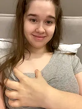 HornyGirlH online show from December 4, 1:41 am