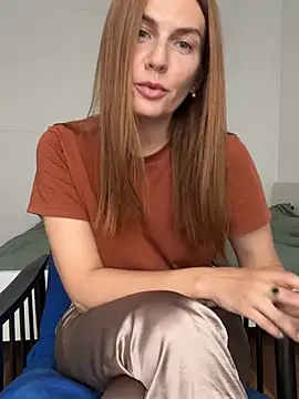 BritneyHall online show from June 4, 11:04 am