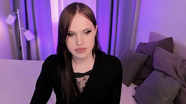 EffieMinki online show from February 18, 9:25 pm