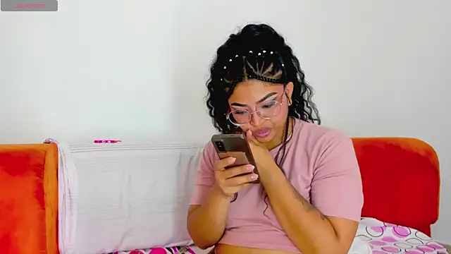 moana taylor online show from June 12, 12:02 pm