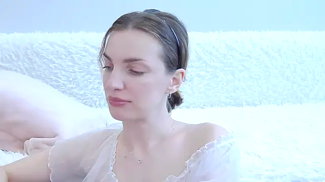 Beauty Alex online show from June 18, 3:19 am