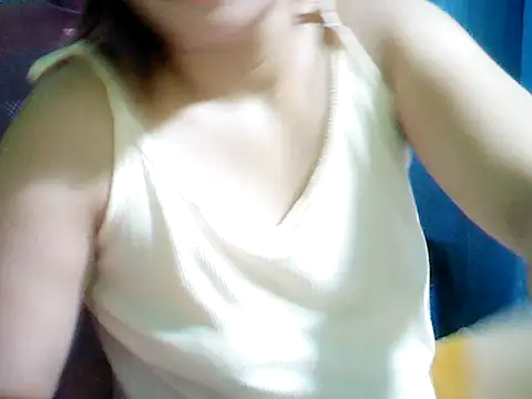 ashlylove25 online show from April 20, 1:19 am