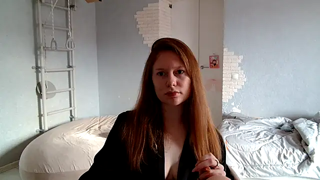 ConnieDaw online show from October 23, 7:47 am