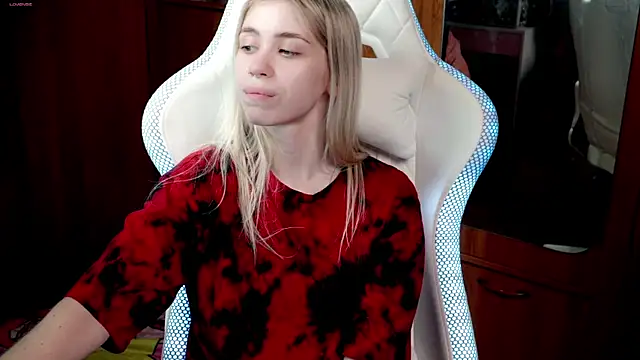 ho1yho1e online show from October 16, 7:16 pm