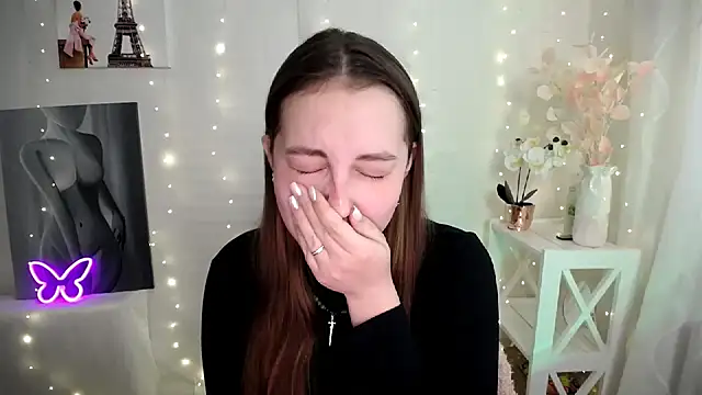 SweetPrincess  online show from April 4, 7:40 am