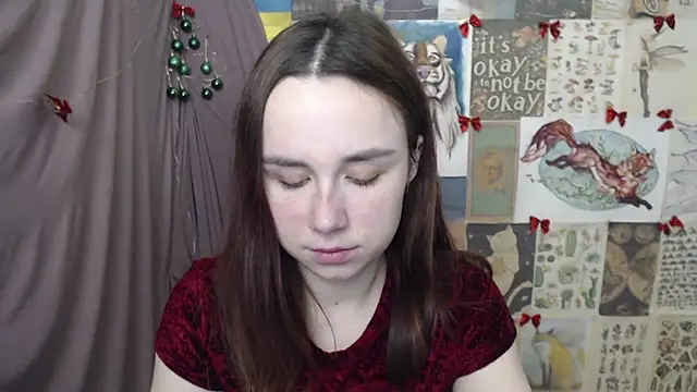 VeryVeryVeryShy  online show from January 15, 7:03 am