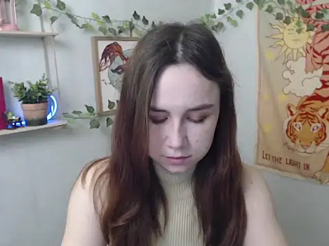 VeryVeryVeryShy  online show from April 9, 6:30 am