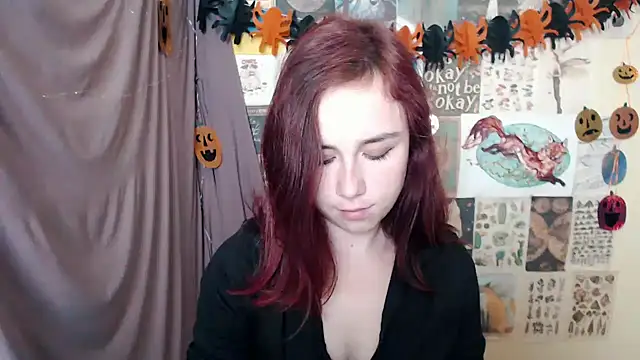 VeryVeryVeryShy  online show from October 8, 5:12 am