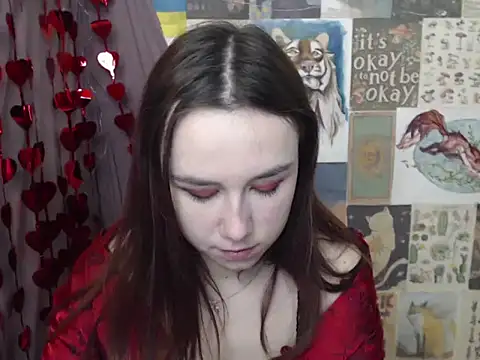 VeryVeryVeryShy  online show from February 6, 7:12 am