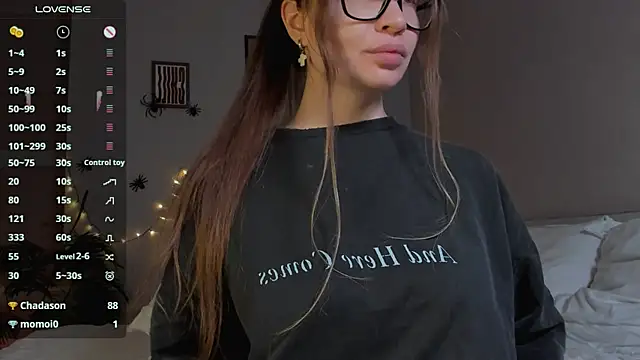 Virtual Girll online show from October 28, 6:46 pm