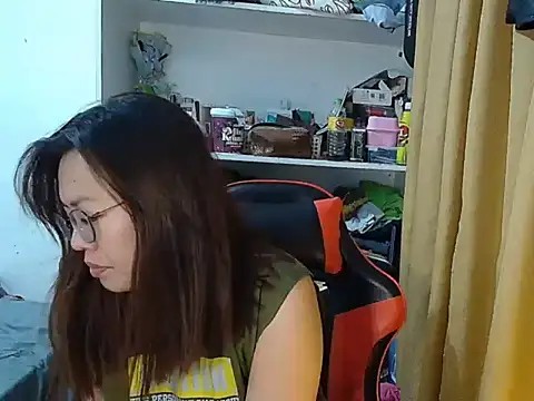 crizzybel online show from April 28, 5:06 pm