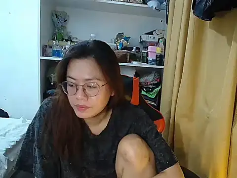 crizzybel online show from May 5, 10:02 pm