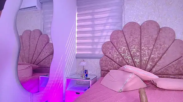 leon gaby online show from April 24, 7:27 pm