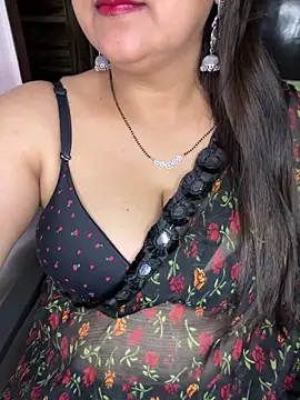 Zoya Varma004 online show from March 28, 1:43 pm