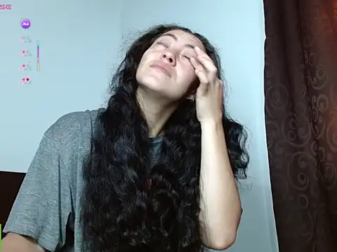 Olivia Bright online show from April 29, 6:35 pm