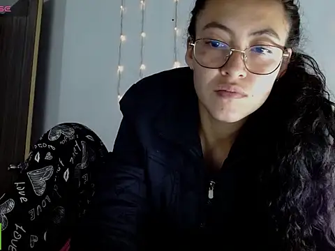 Olivia Bright online show from March 16, 2:36 am