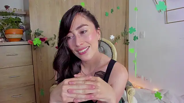 Amatiista online show from March 18, 2:38 am