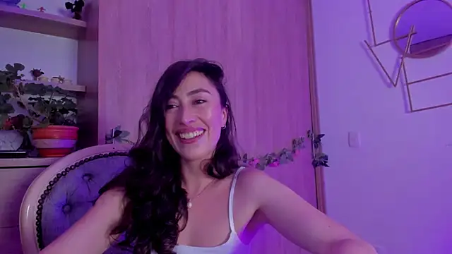 Amatiista online show from March 20, 2:49 am