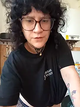 callmelouve online show from September 17, 9:18 am