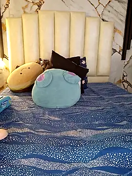 mollieblue69 online show from April 25, 12:41 pm