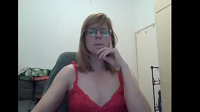 SavannaGirly online show from November 12, 8:01 am