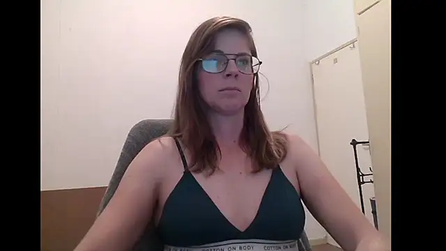 SavannaGirly online show from April 27, 8:55 am