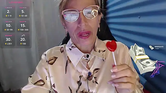 Chayla Ruiz online show from April 22, 10:18 pm