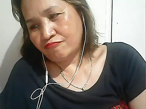 Snapshot of Lhadycarolyn chatting on October 11, 12:08 pm Lhadycarolyn online show from October 11, 12:08 pm