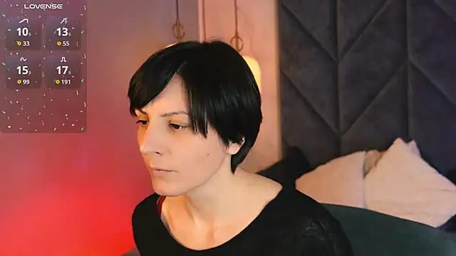 LorenDaze online show from April 28, 6:17 am