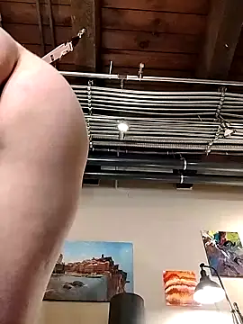 eatmeplease44 online show from April 23, 6:43 pm