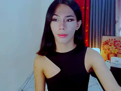 Snapshot of ELLIZABETHFORCUMXX chatting on October 18, 1:30 am ELLIZABETHFORCUMXX online show from October 18, 1:30 am