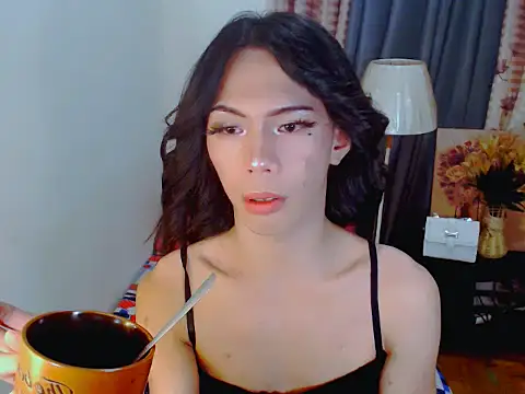 Snapshot of ELLIZABETHFORCUMXX chatting on October 1, 2:11 pm ELLIZABETHFORCUMXX online show from October 1, 2:11 pm