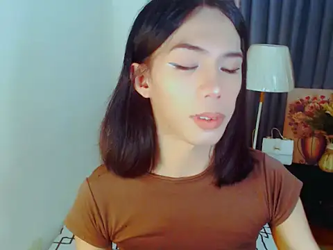 Snapshot of ELLIZABETHFORCUMXX chatting on September 12, 9:07 am ELLIZABETHFORCUMXX online show from September 12, 9:07 am